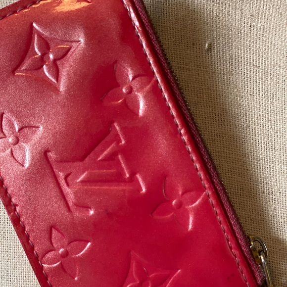 LV Vernis Key Cles in Pink - Picture 3 of 16